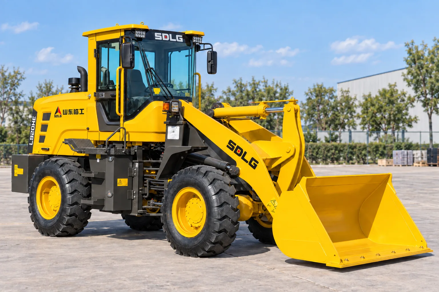 Illustrative front-left exterior view of an SDLG L920HE wheel loader; not a photograph of a specific machine.