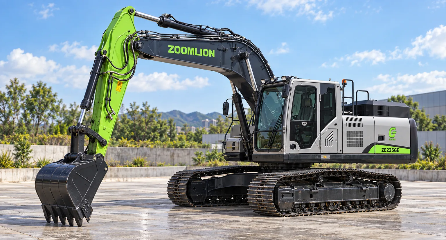 Illustrative main near-side view of a Zoomlion ZE225GE electric crawler excavator with digging bucket; not a photograph of a specific machine